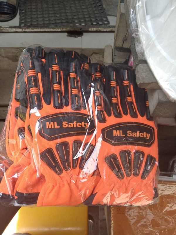 Master Lock Safety Impact Gloves