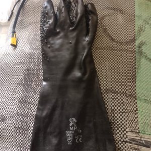 MP Black Rubber Gloves