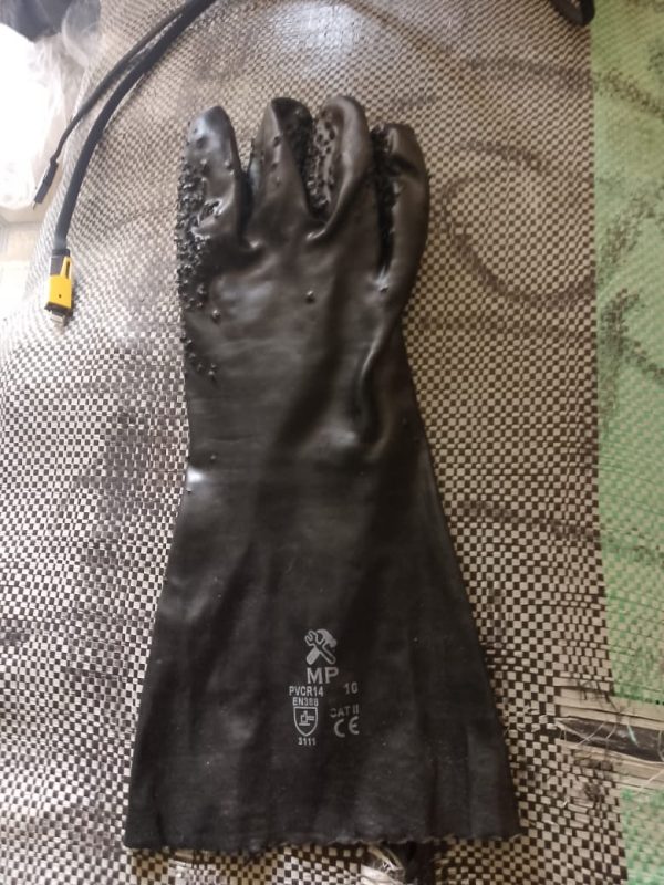 MP Black Rubber Gloves