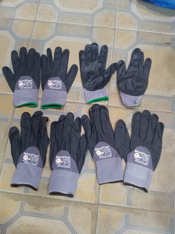MaxiFlex Gloves