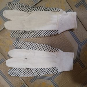 Robust Dotted Gloves